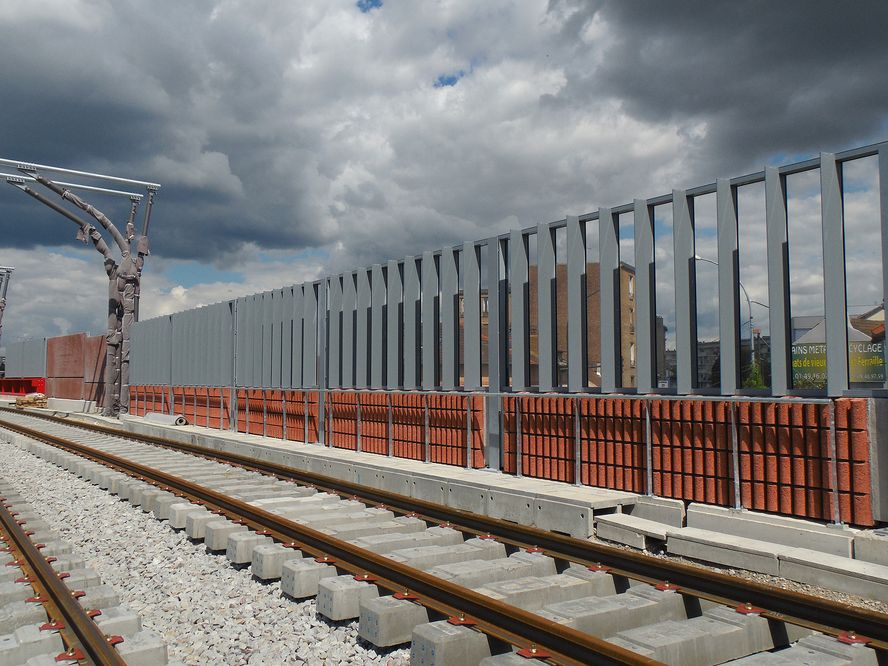 Railway fence