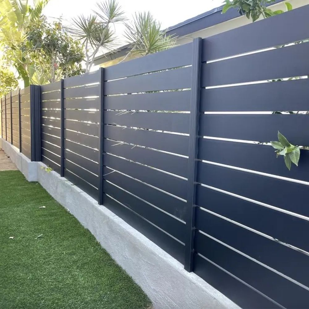 Aluminum fence 24