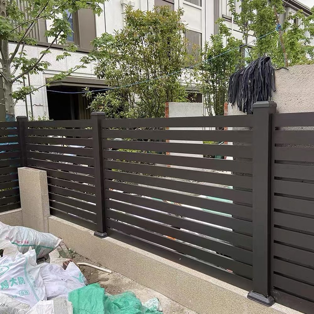 Aluminum fence 25